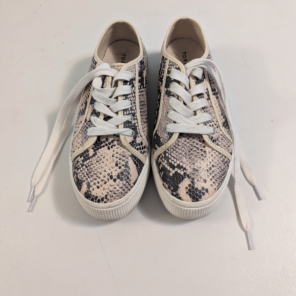 Torrid Snakeskin Platform Sneakers - Picture 2 of 8